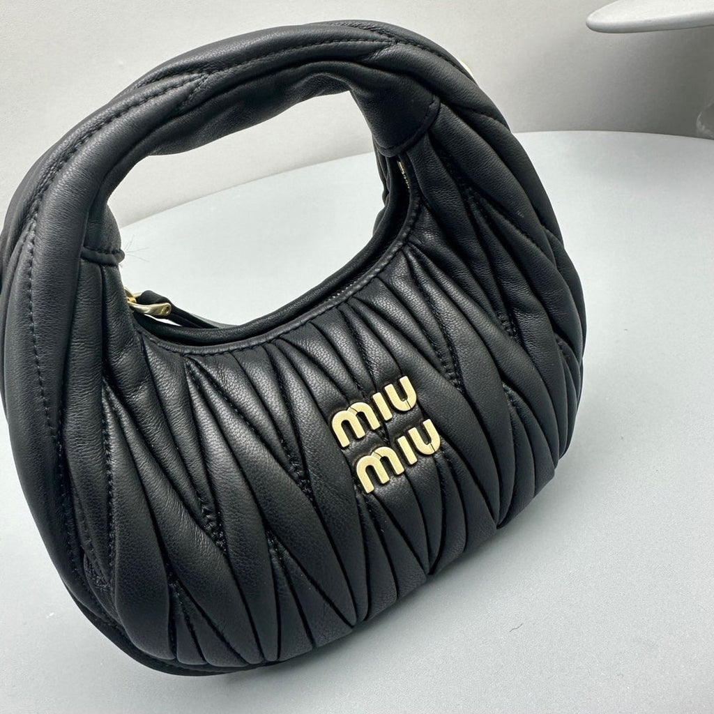 MINI HOBO 17 BAG IN BLACK LAMBSKIN
