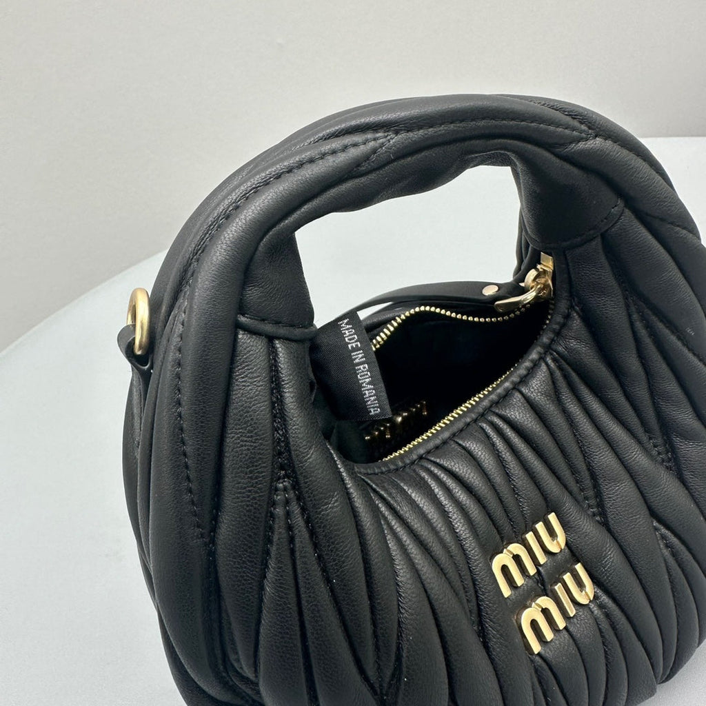 MINI HOBO 17 BAG IN BLACK LAMBSKIN