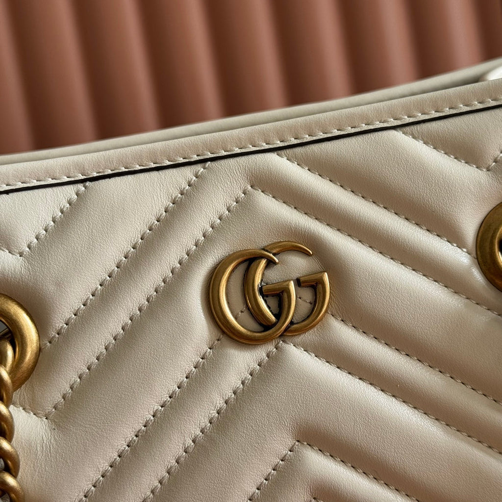 GG Marmont Matelasse Tote Beige Leather 271804