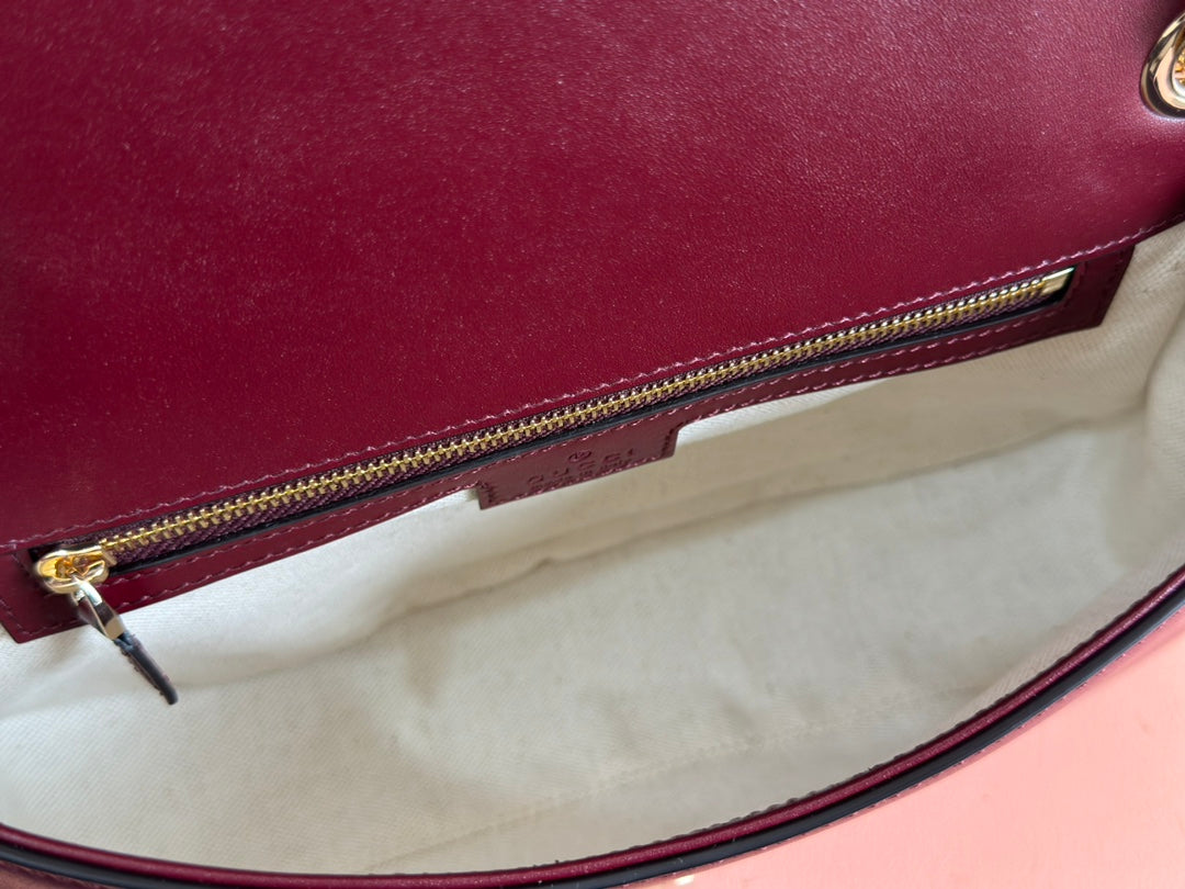 Gucci Blondie Small Shoulder Bag 26 Burgundy Calfskin 272180