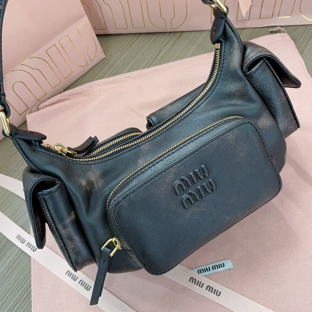MIU POCKET 21CM SHOULDER BAG COFFE CALFSKIN