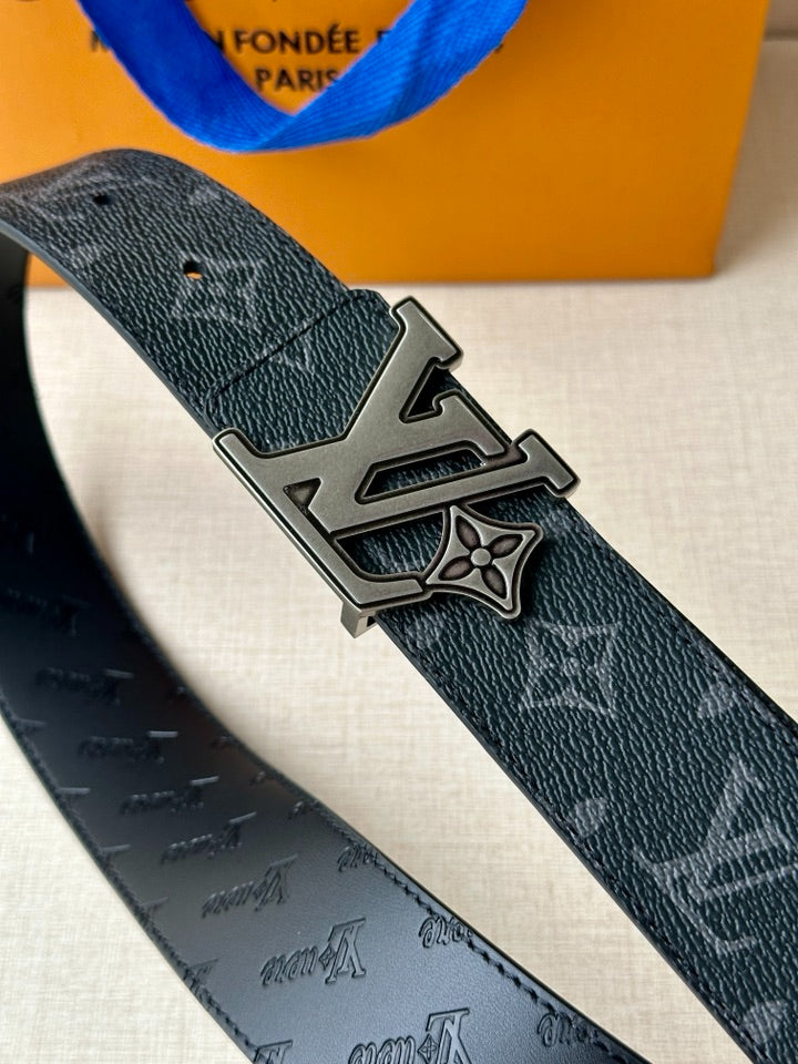 Louis Vuitton LV Flower 40mm Reversible Belt