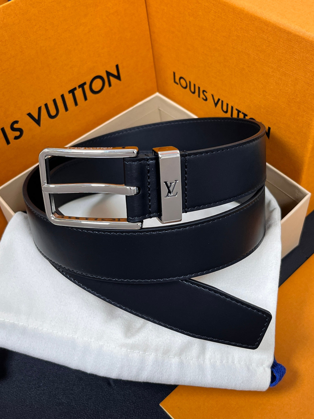 Louis Vuitton Pont Neuf 35MM Belt Smooth Leather Black