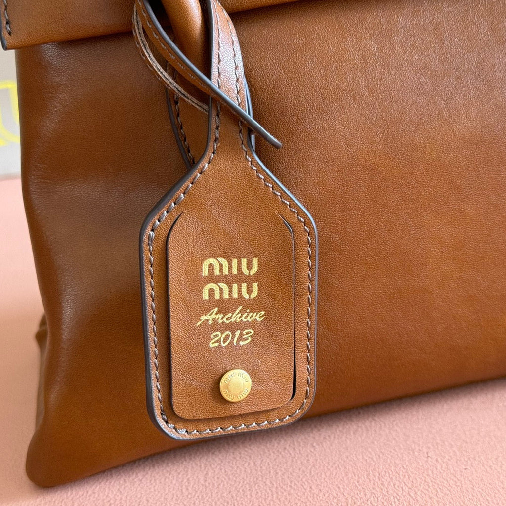 Miu Solitaire Bag 28 Brown Calfskin
