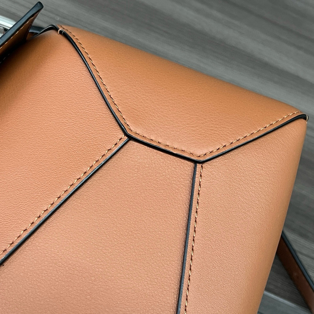Small Puzzle 24 bag in classic gold calfskin shw