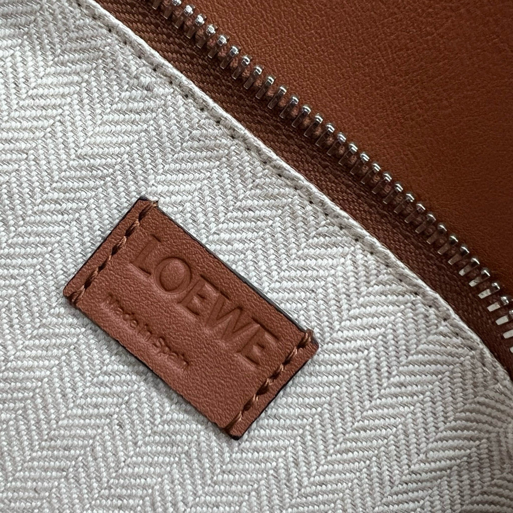 Small Puzzle 24 bag in classic gold calfskin shw