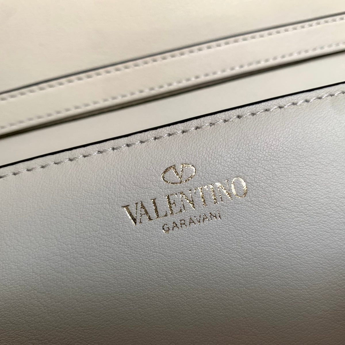 valenti loco 27 white calfskin