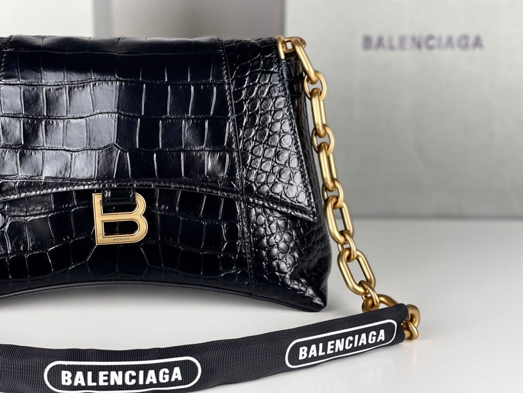 DOWNTOWN SHOULDER BAG 29 IN BLACK CROCODILE EMBOSSED CALFSKIN GOLD HARDWARE