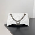 CRUSH CHAINED BAG 25 IN WHITE QUILTED CRUSHED CALFSKIN SILVER HARDWARE