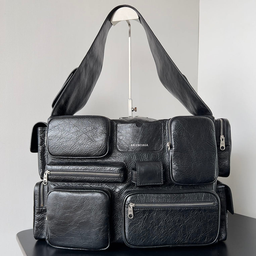 SUPERBUSY LARGE SLING BAG 42 IN BLACK LAMBSKIN