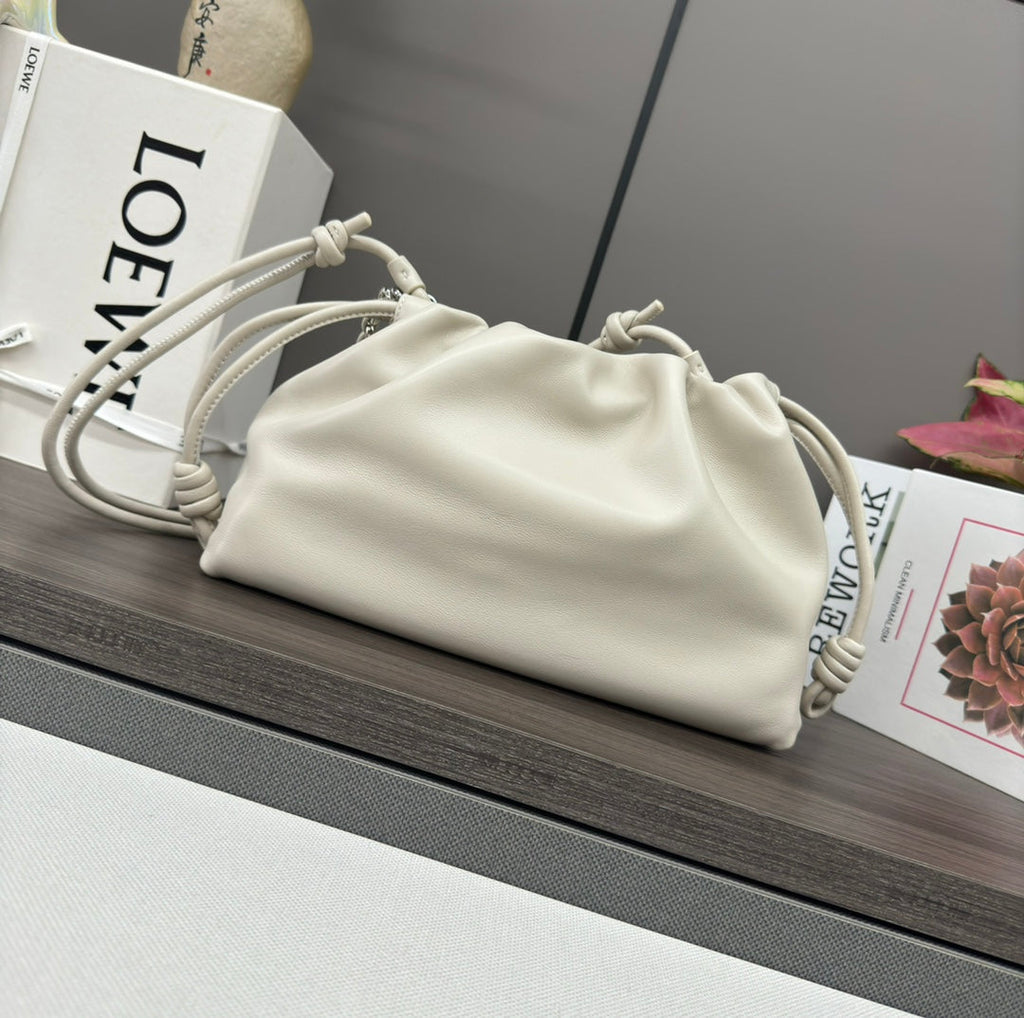 Loewe Flamenco Purse 30 White Lambskin Shw