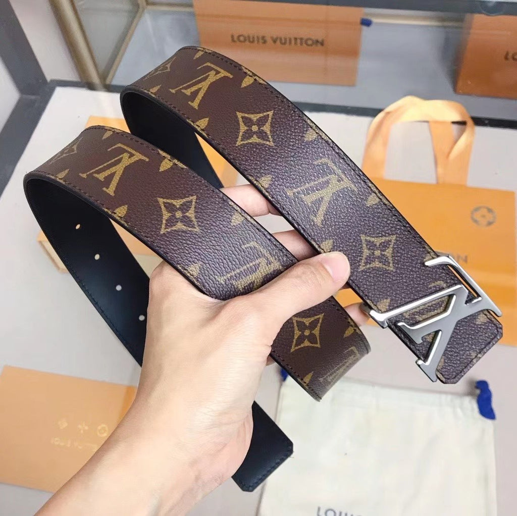 Louis Vuitton LV Initiales 40mm Reversible Belt Monogram Canvas