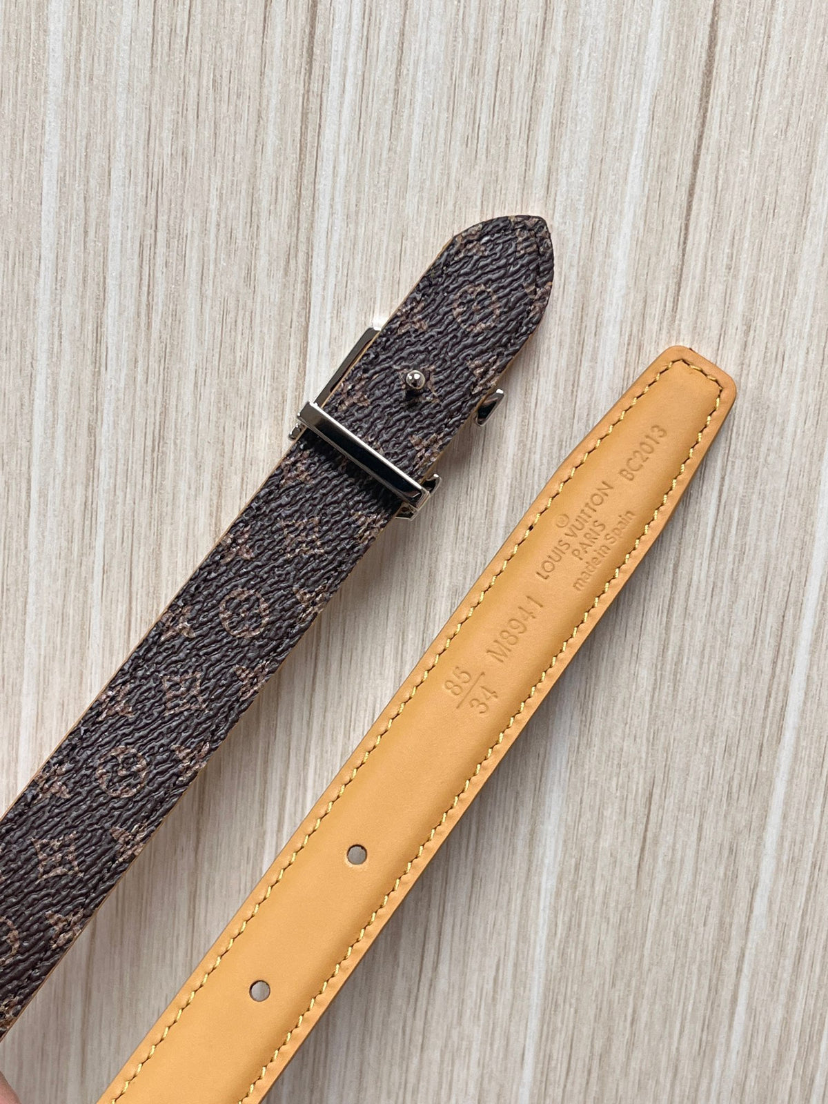 Louis Vuitton LV Bloom 20mm Reversible Belt