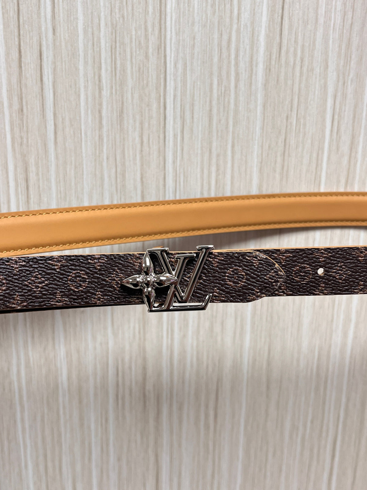 Louis Vuitton LV Bloom 20mm Reversible Belt