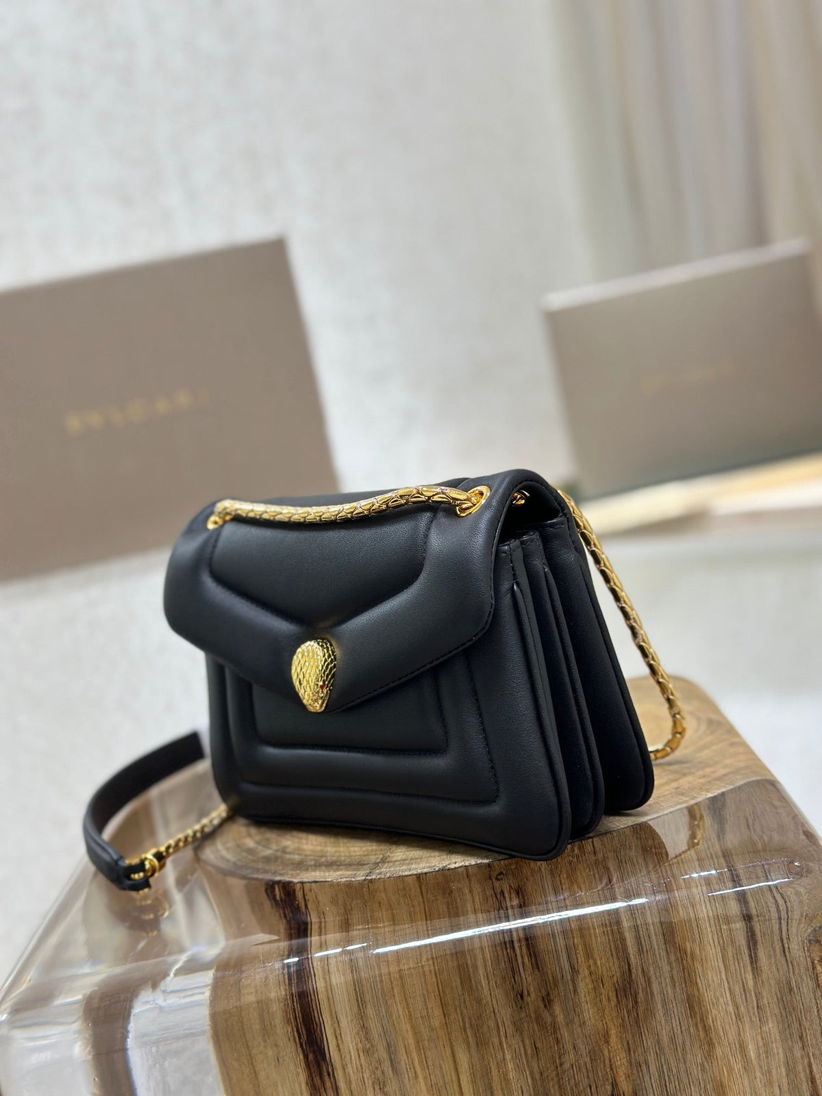 BVL Serpenti Reverse Shoulder Bag 22.5cm Black Calfskin GHW 188595