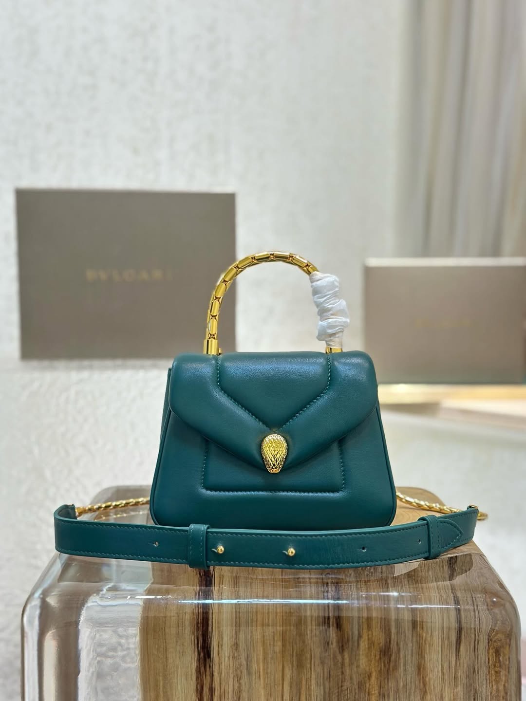 BVL Serpenti Reverse Top Handle 20cm Emerald Green Calfskin GHW 188554