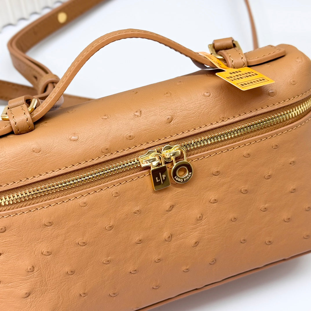 LP Extra Bag 19cm Ostrich Pattern Gold Calfskin Gold Hardware