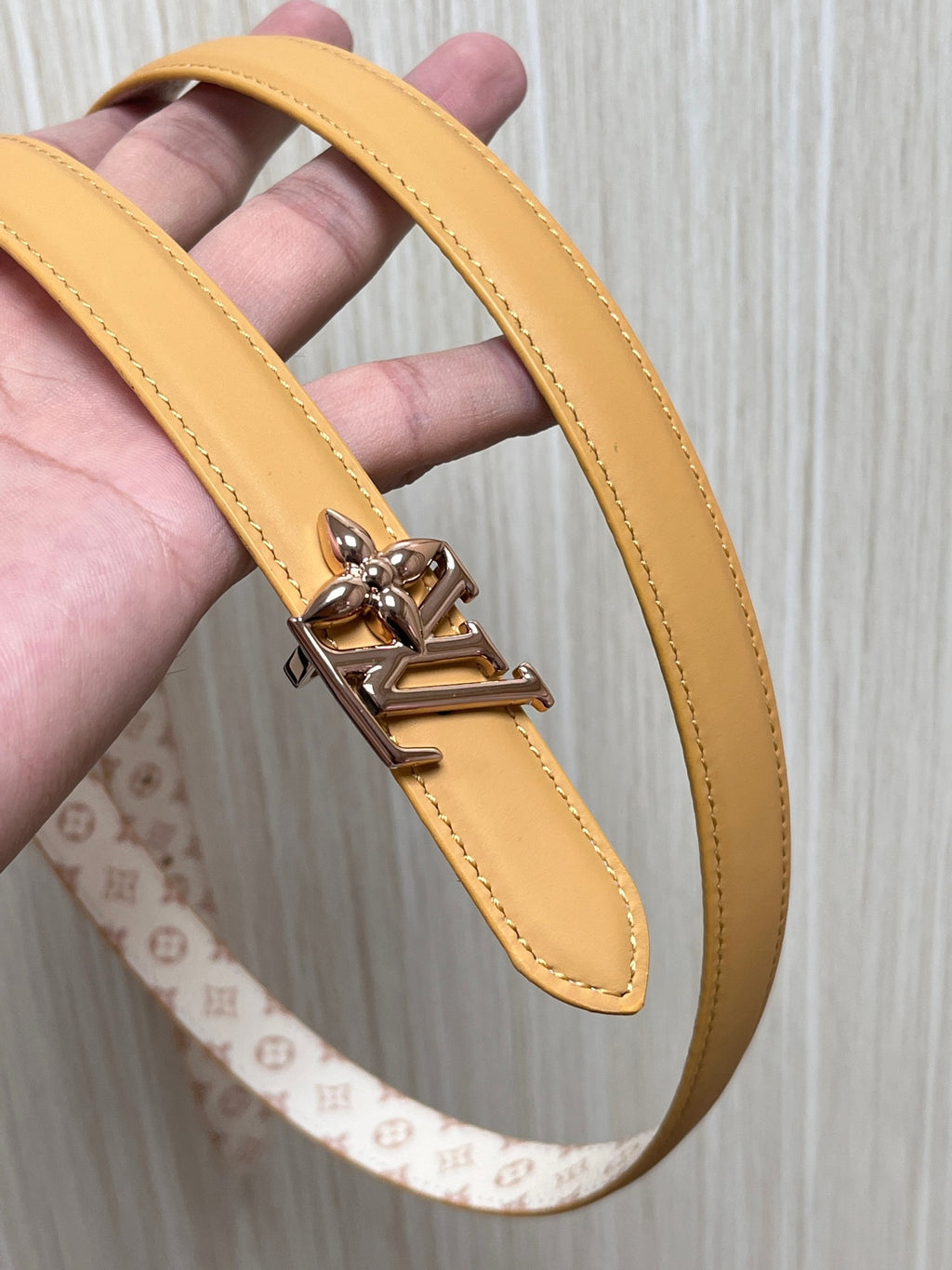 Louis Vuitton LV Bloom Reversible Belt Monogram Arizona 20MM