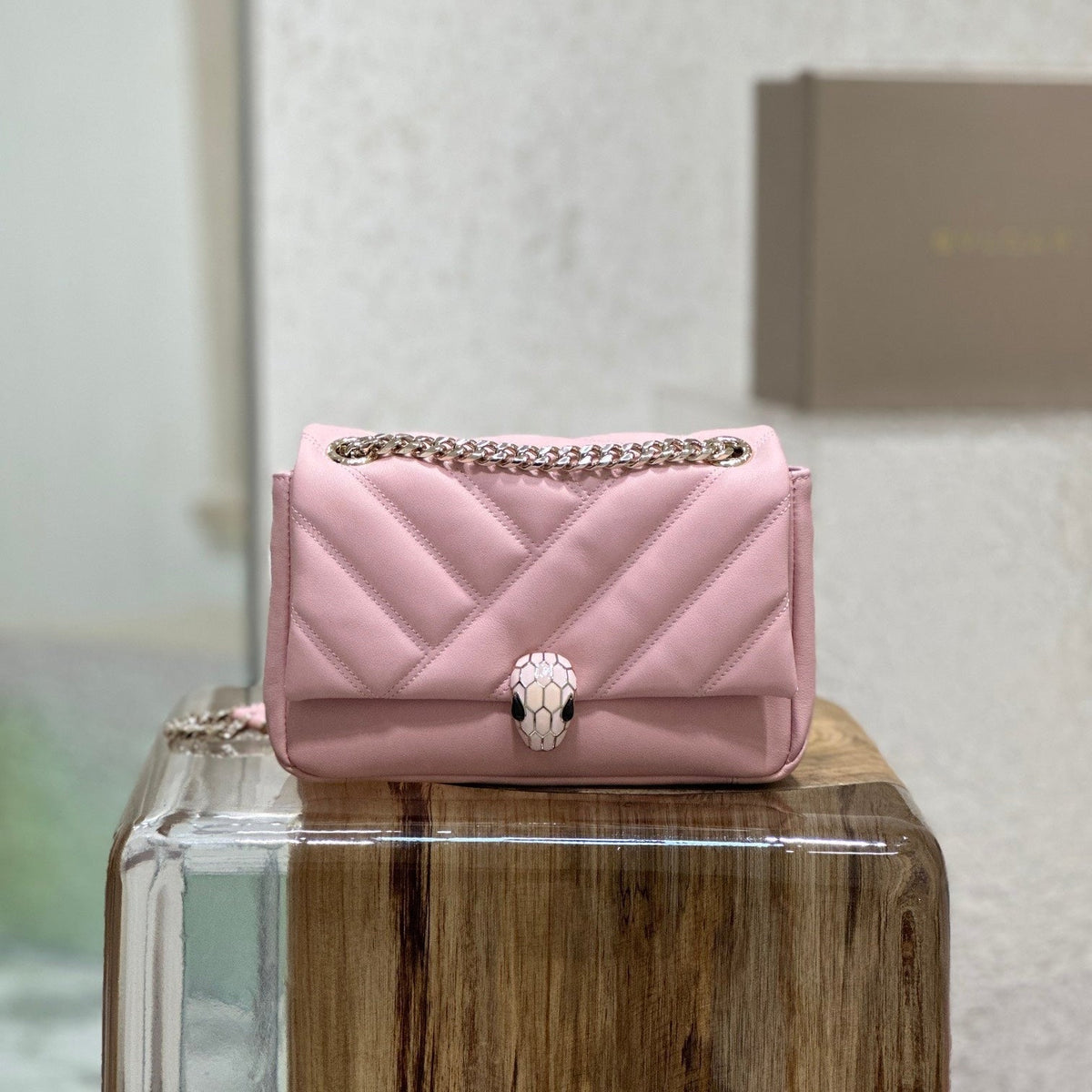 BVL Serpent Cabochon Bag 22.5cm Pink Cafskin GHW 188316