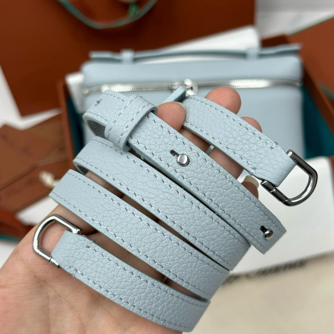 Extra Pocket L19 Light Sky Blue Cowhide Shw