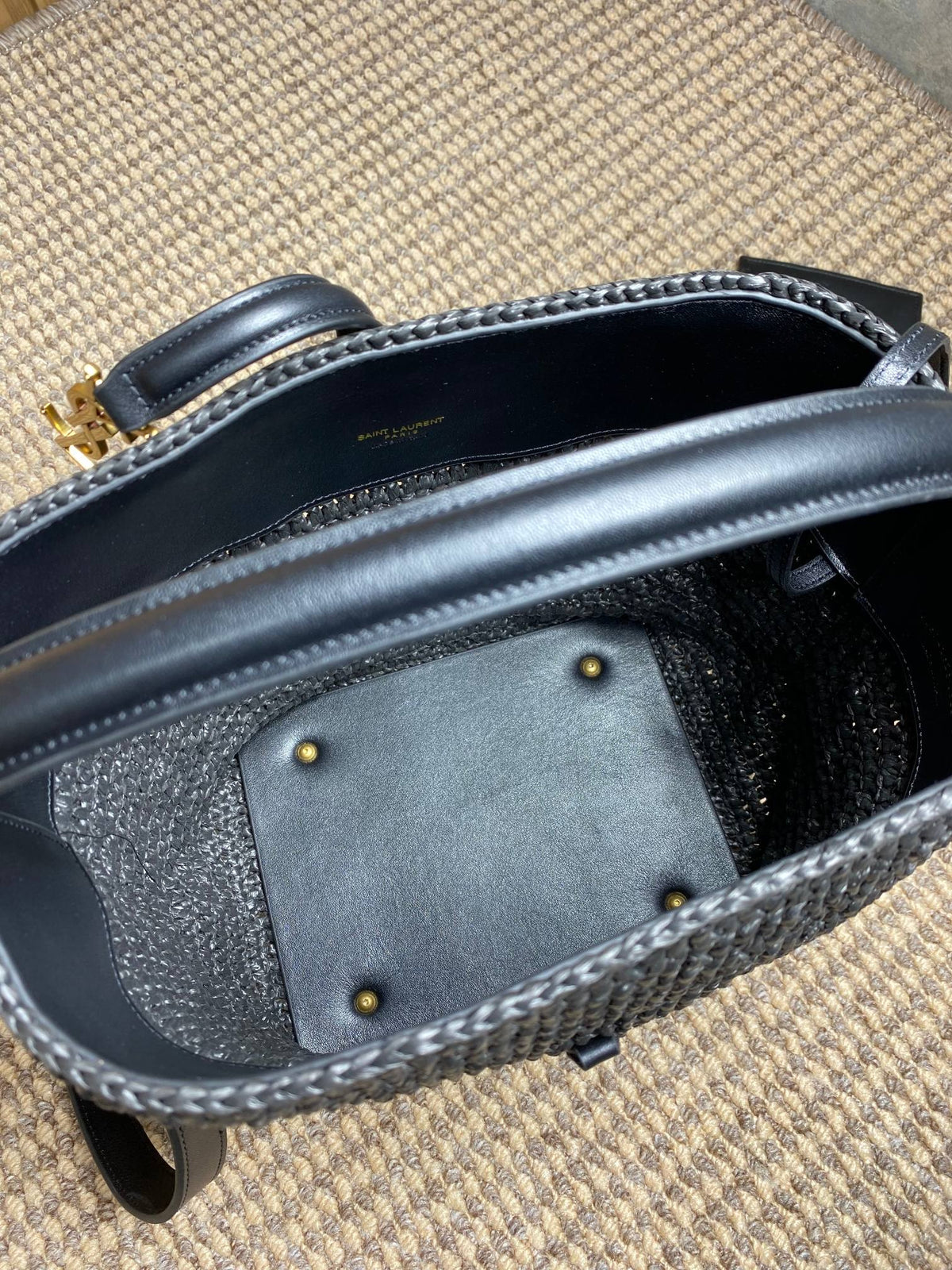 le 37 woven raffia 20cm black calfskin