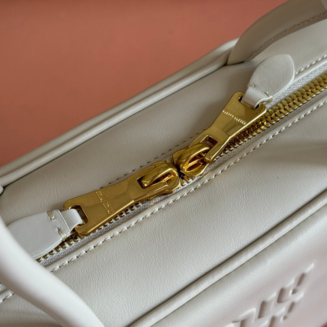 Miu Beau Medium Top-Handle Bag 29cm White Smooth Cowhide