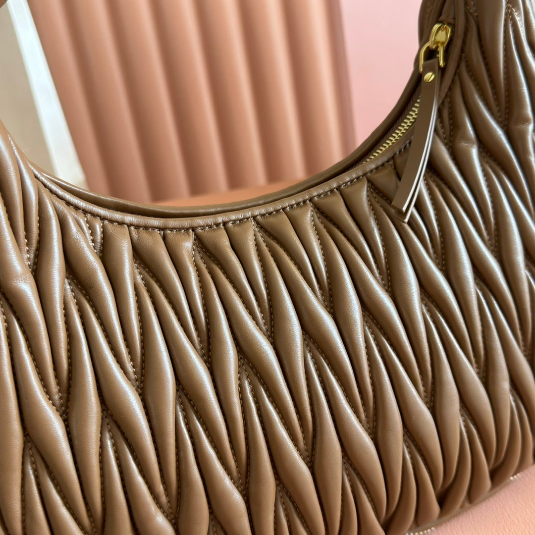 Miu Wander Matelassé Shoulder Bag 29cm Brown Lambskin