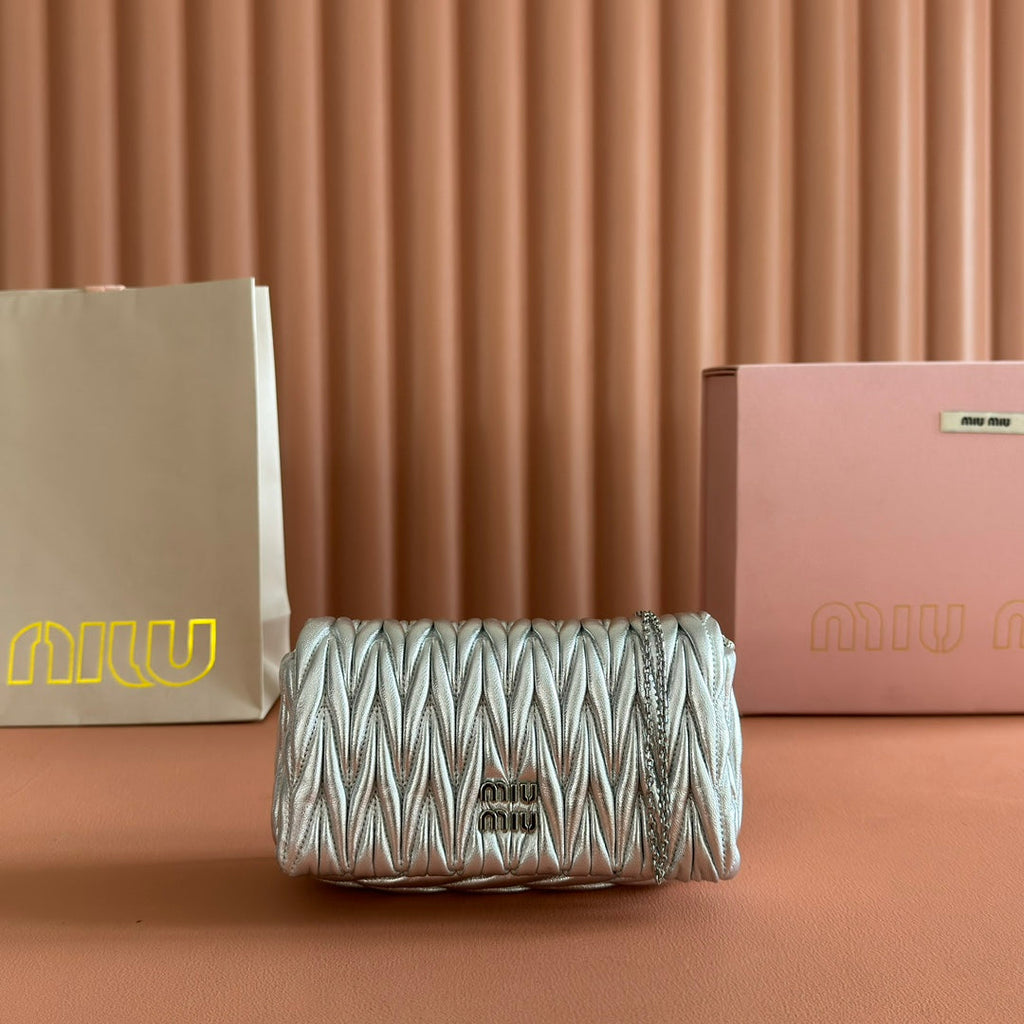Matelassé Mini-Bag 18cm Sliver Lambskin