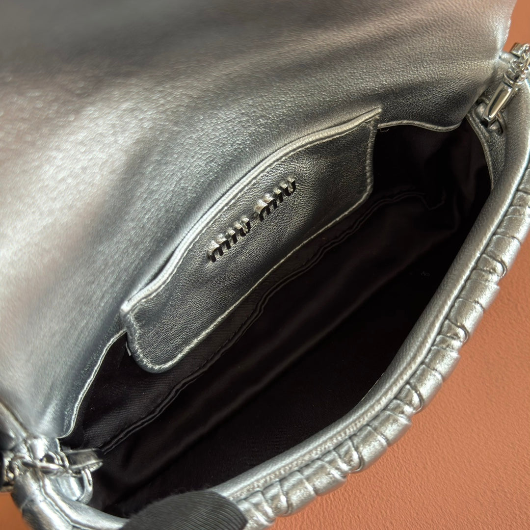 Matelassé Mini-Bag 18cm Sliver Lambskin