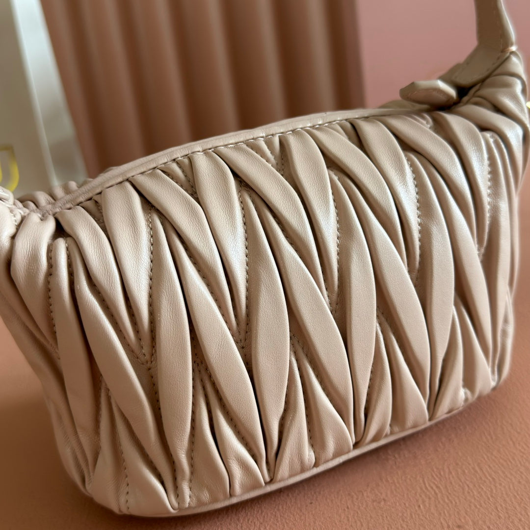 Miu Matelassé Pouch Bag 15cm Apricot Leather