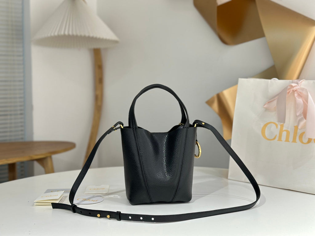 Chloe Spin Small Bag 18cm Black Calfskin