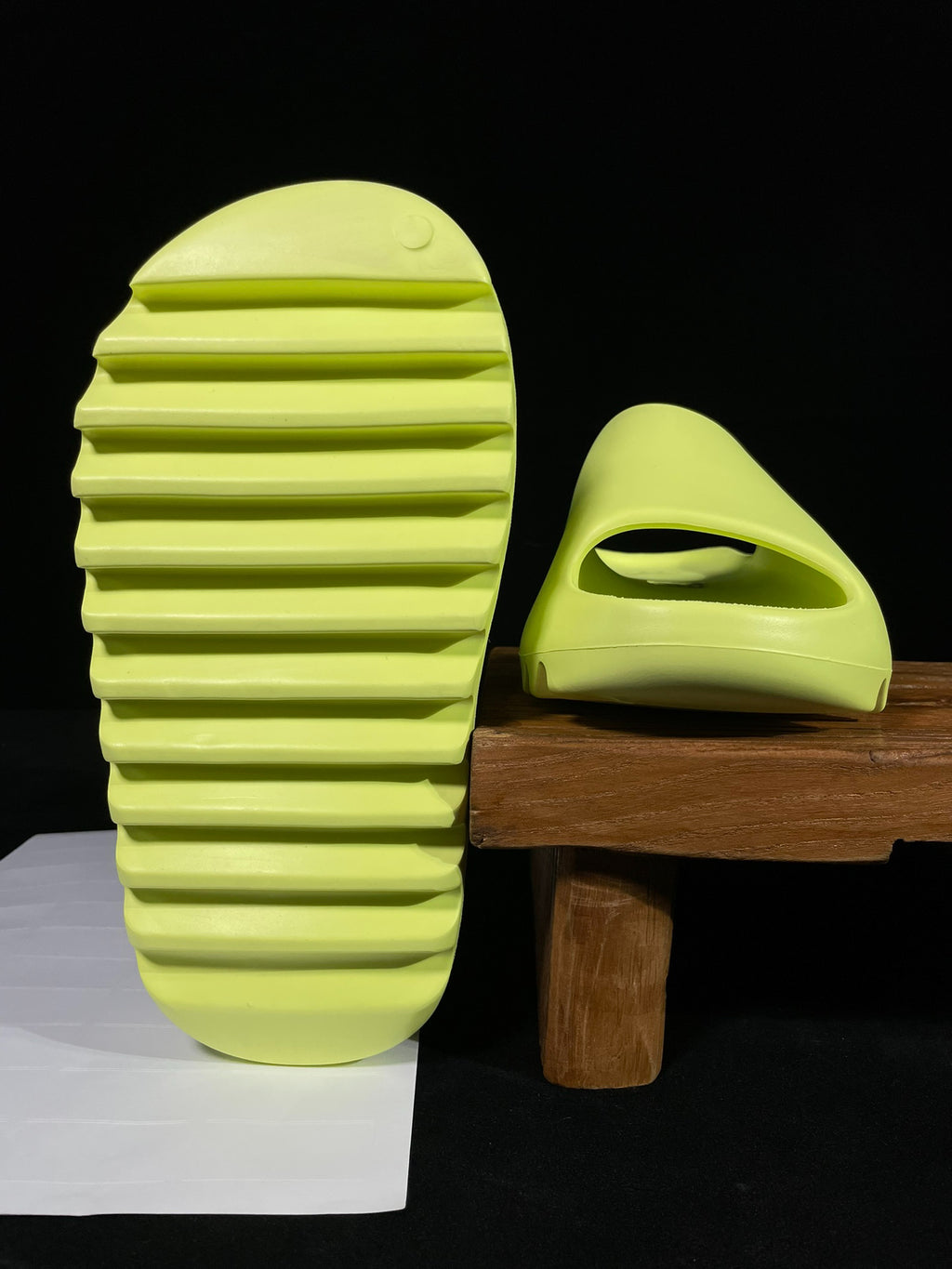 adidas YEEZY Slide "Glow Green"