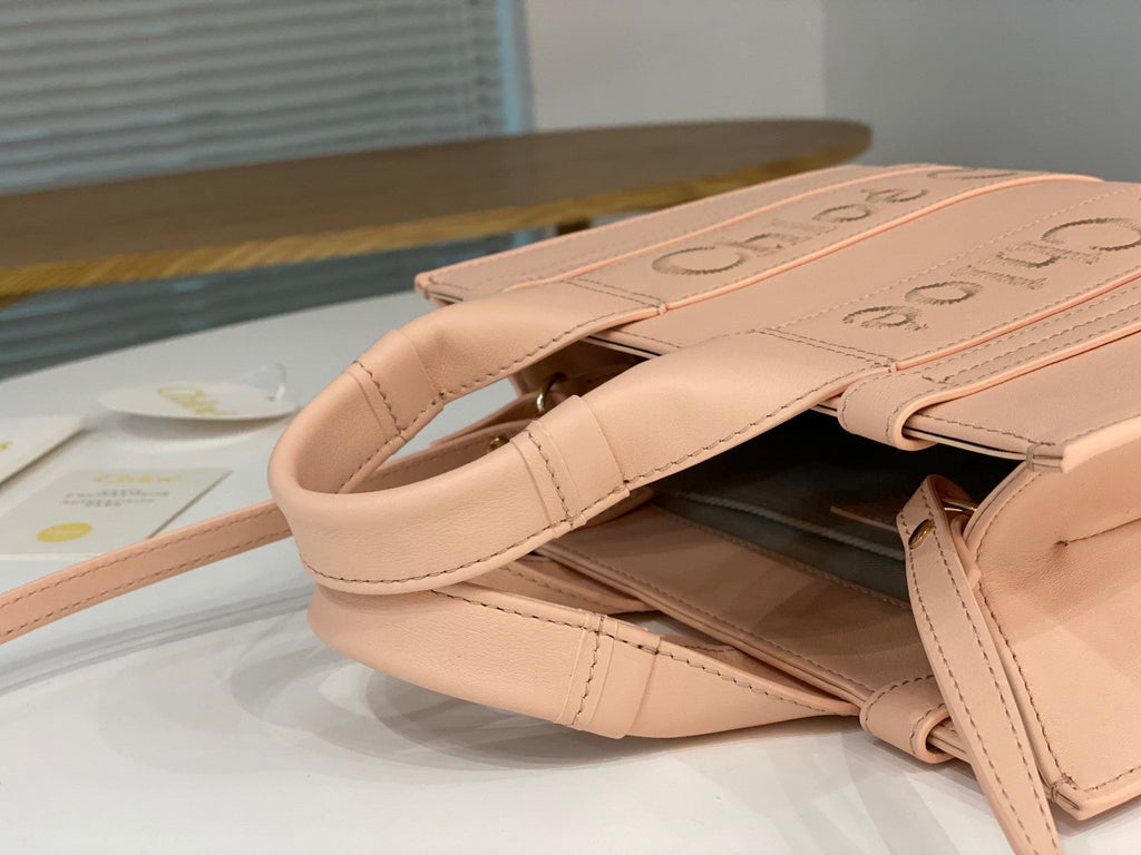 Chloé Woody small tote bag 26cm pink calfskin