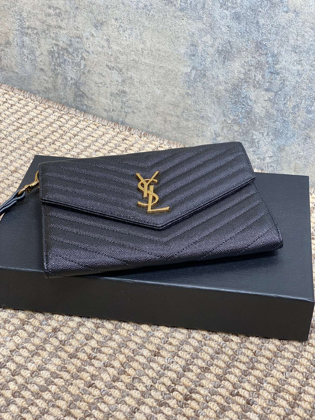 YSL Gold Hardware Logo Clutch 21cm Black Caviar Cowhide