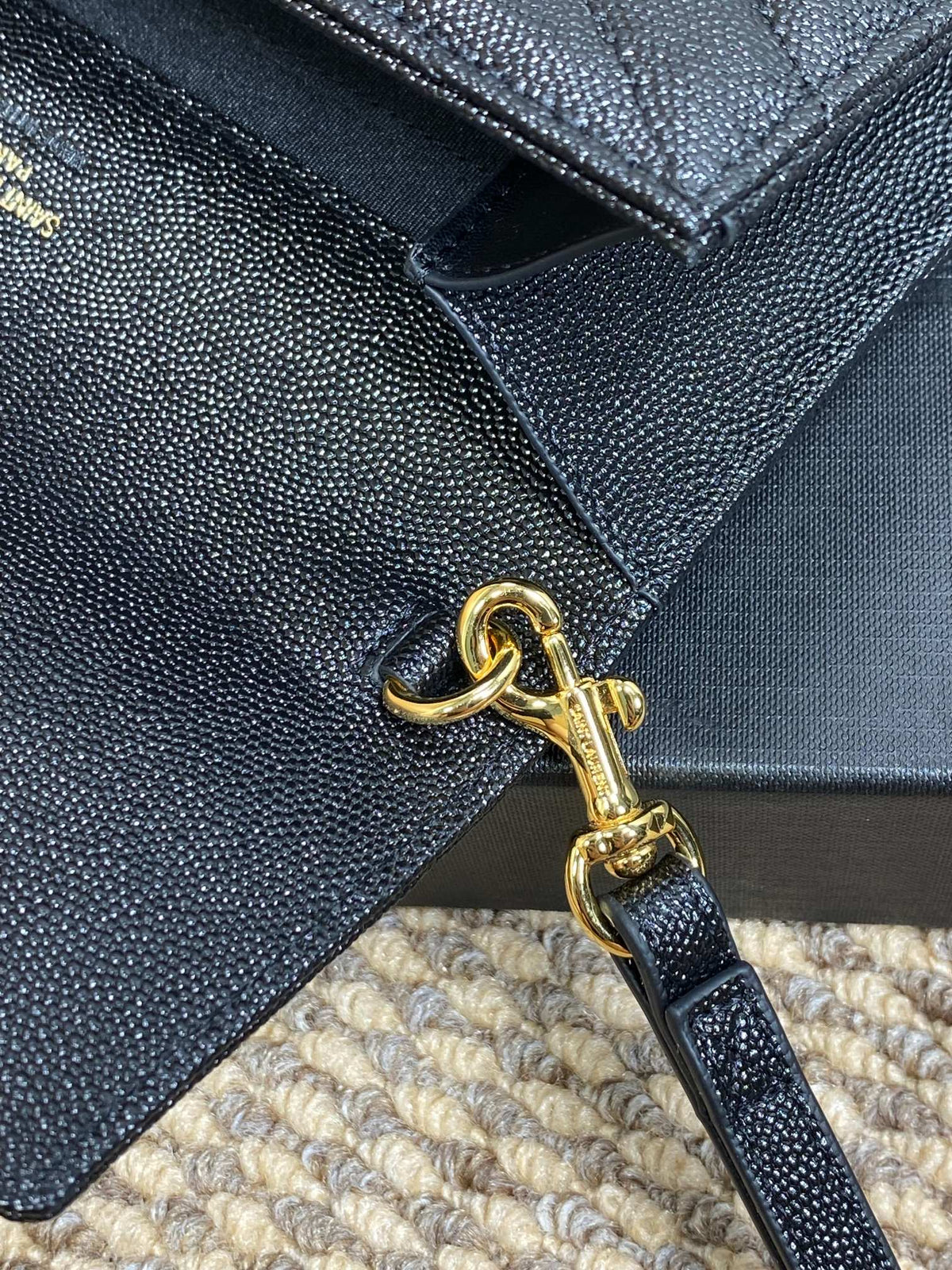 YSL Gold Hardware Logo Clutch 21cm Black Caviar Cowhide