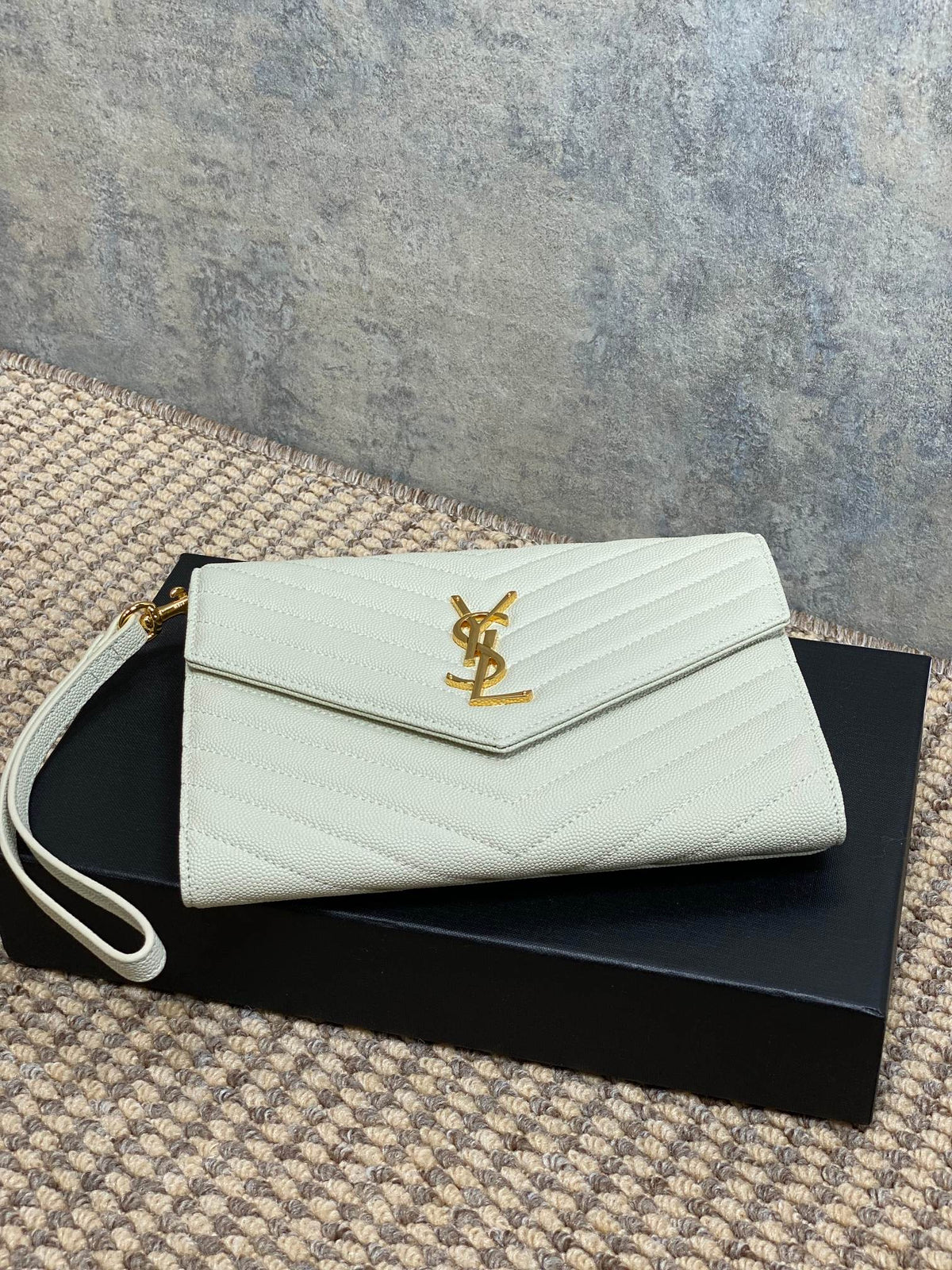 YSL Gold Hardware Logo Clutch 21cm White Caviar Cowhide
