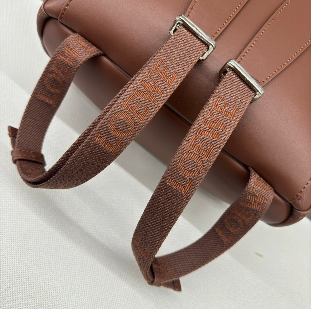 Loewe 2025 Flamenco Backpack 40cm Brown Calfskin 274690