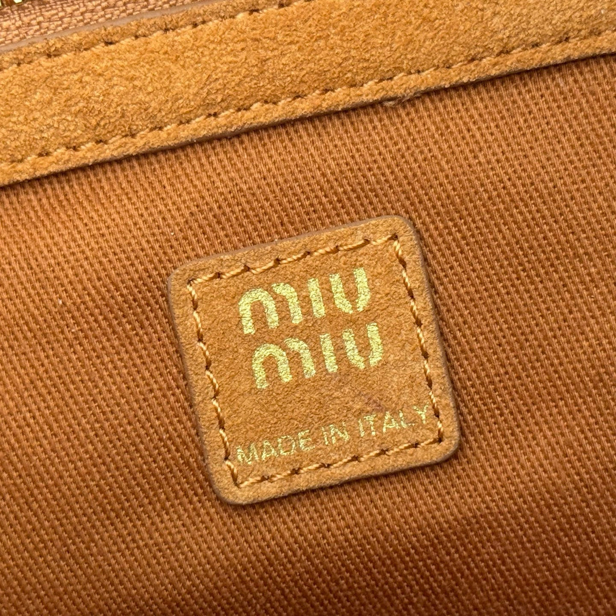 Miu Leather Bucket Bag 23cm Black Grain Cowhide