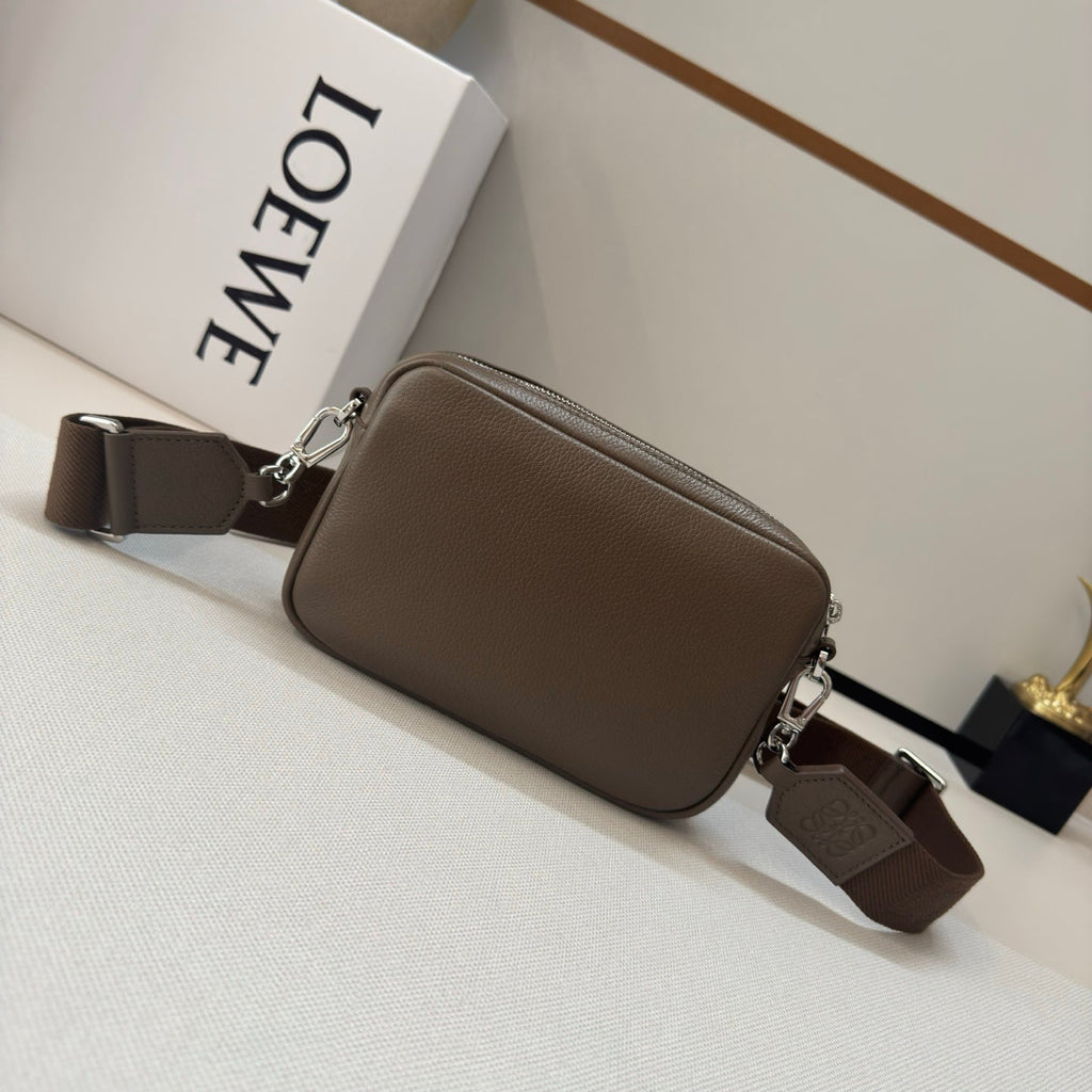 Loewe 2025 Flamenco Lucky 30cm Bag Meadow Green Nappa Calfskin 274605