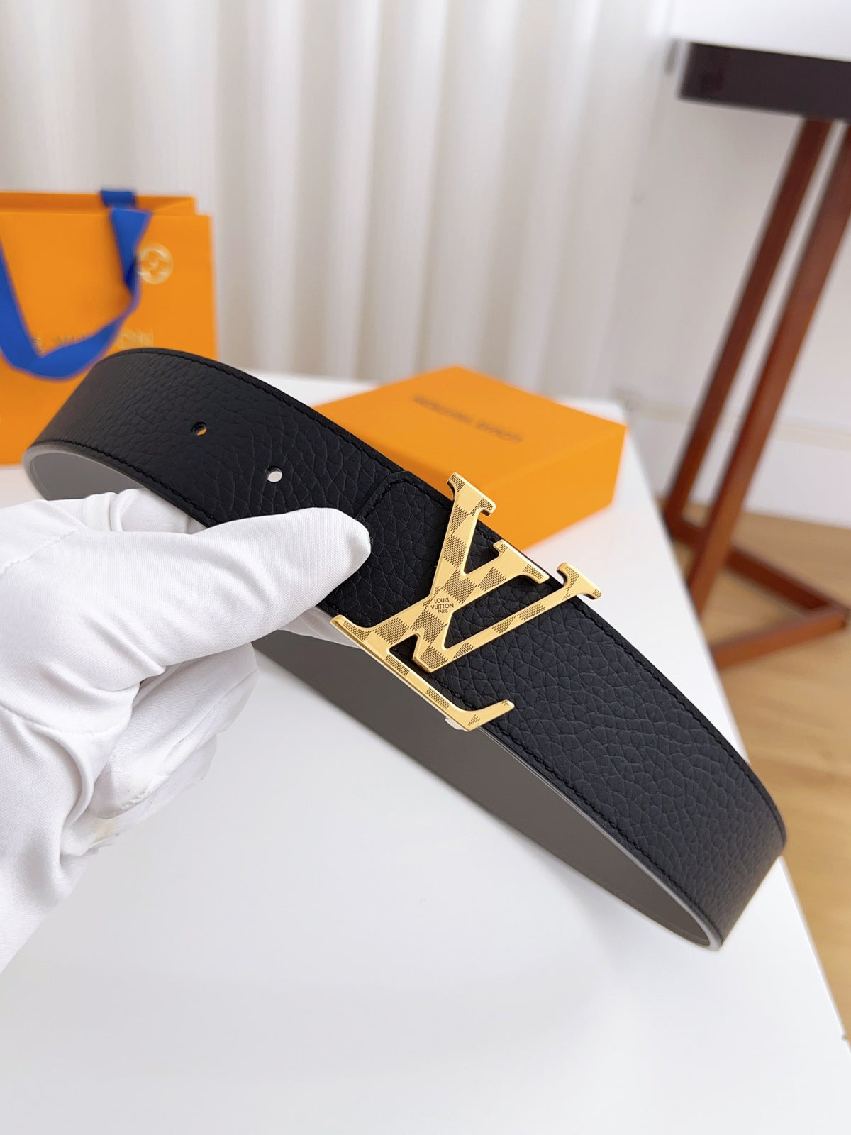 Louis Vuitton LV Initiales 40mm Reversible Belt Taurillon