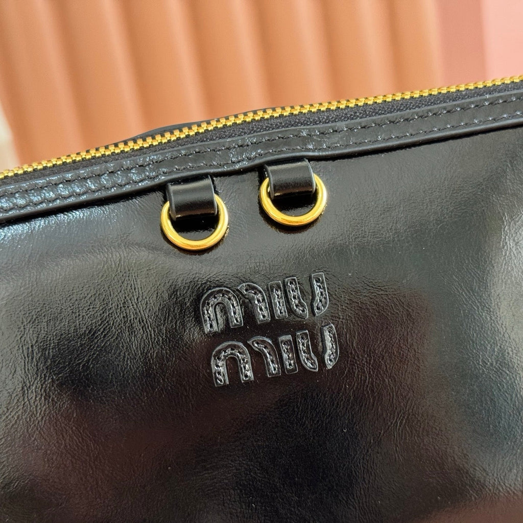 Miu Caprice Clutch  Black Leather 280753