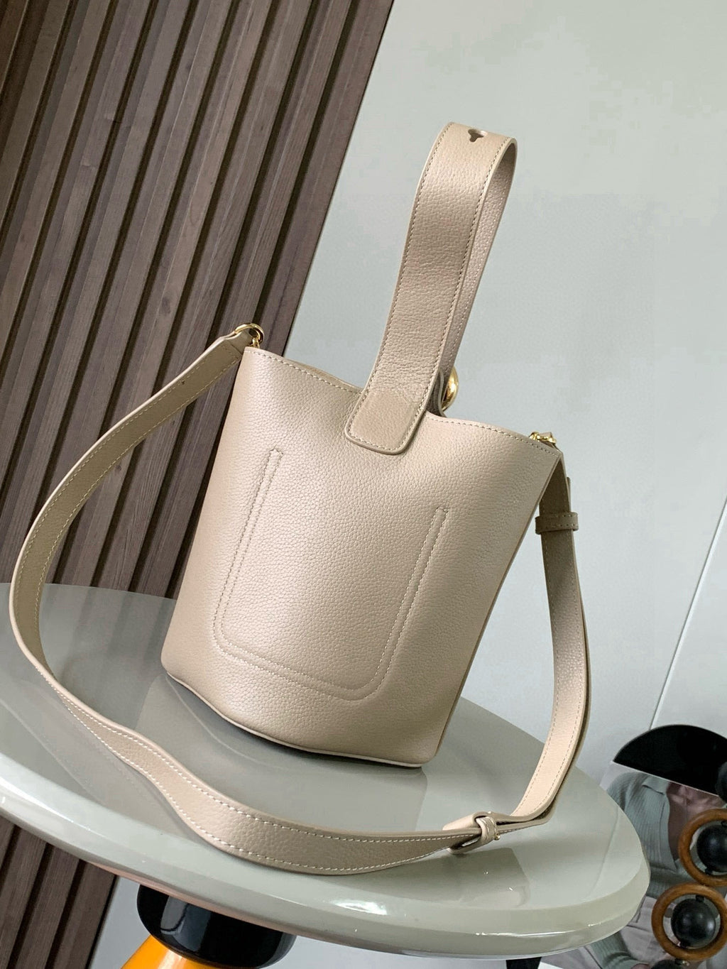 Loewe Mini Pebble Bucket Bag 20cm Beige Grained Calfskin