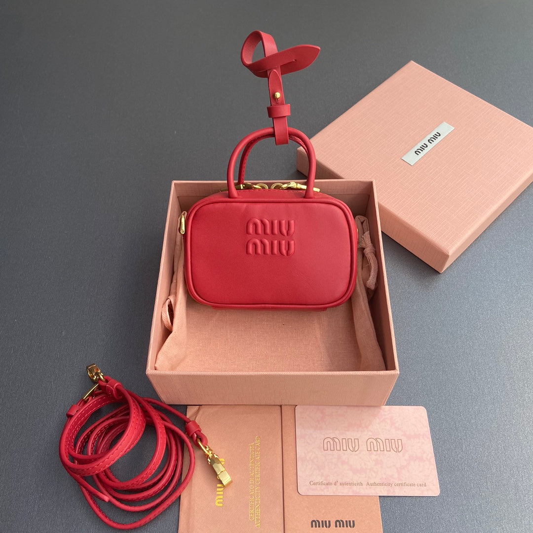 Miu 11 Red Beau Leather Micro Bag 240367