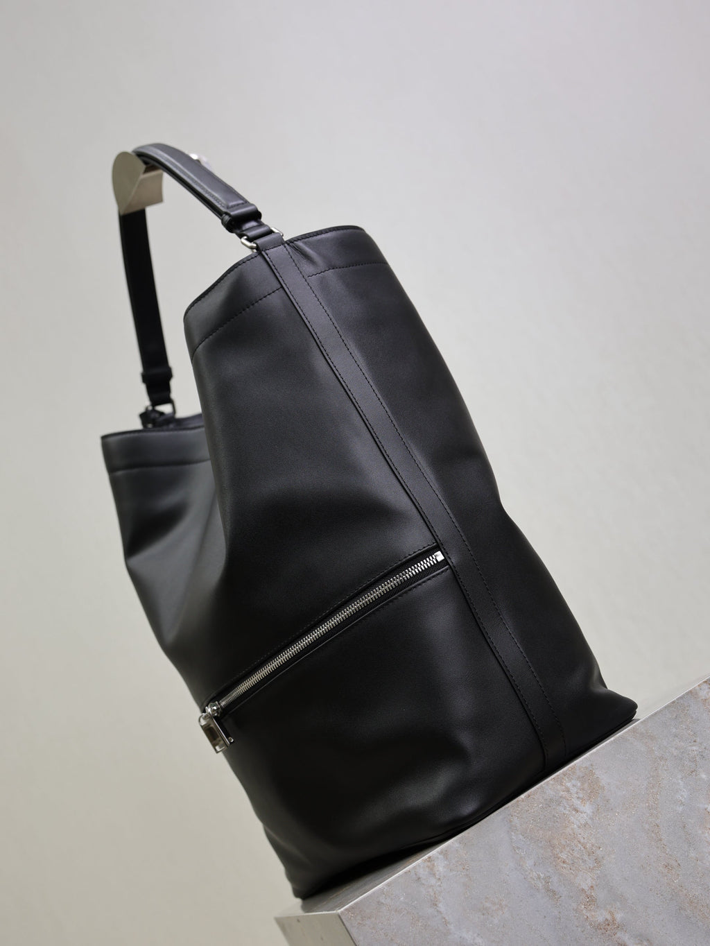 YSL Tag Hobo 31cm Black Cowhide