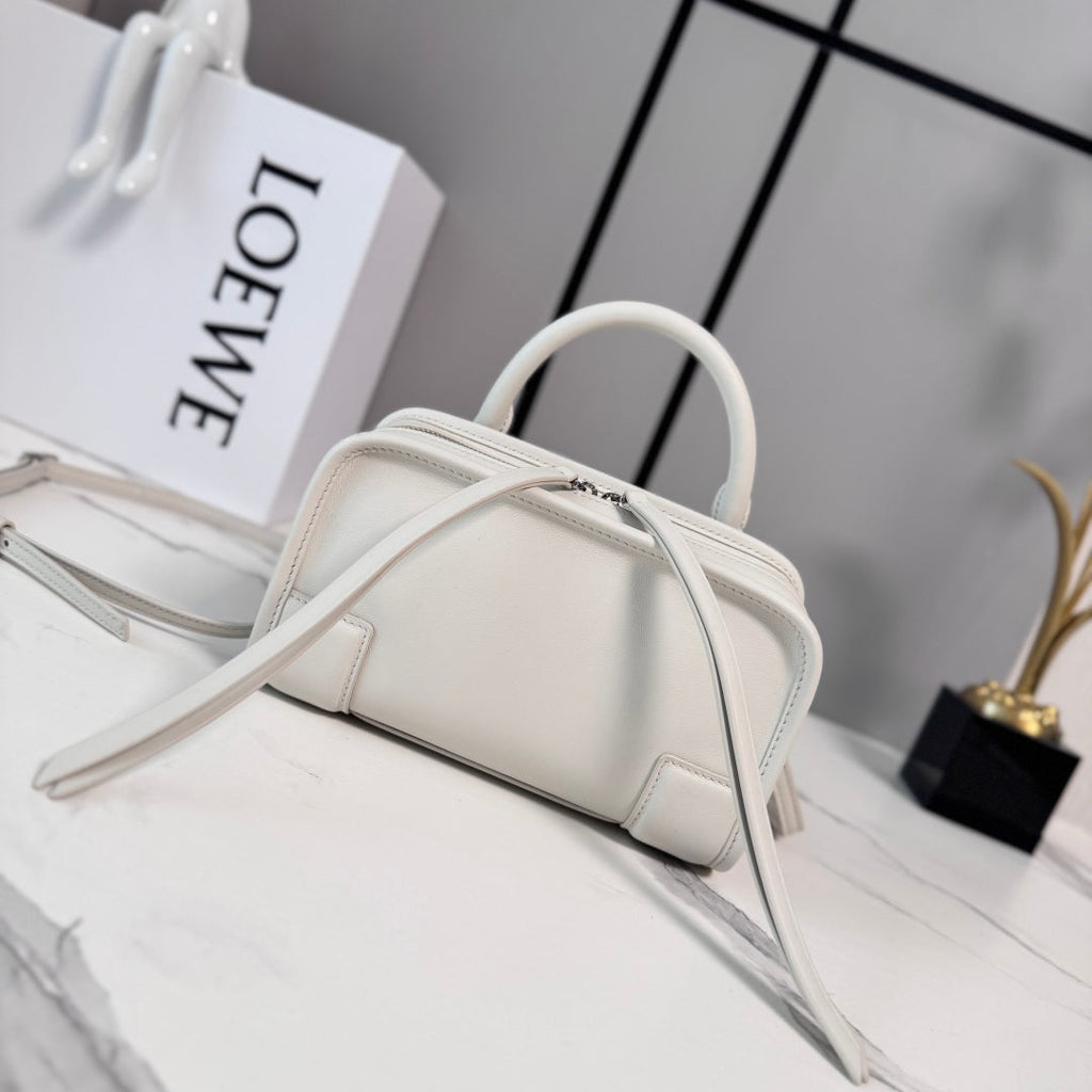 Loewe 2026 Amazona 180 Bag 20cm White Soft Calfskin 289380