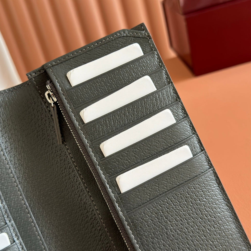 GG Supreme Long Passport Card Black Canvas