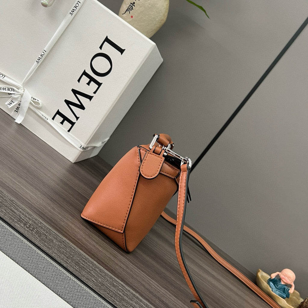 LOE MINI 18 PUZZLE BAG IN GOLD CALFSKIN