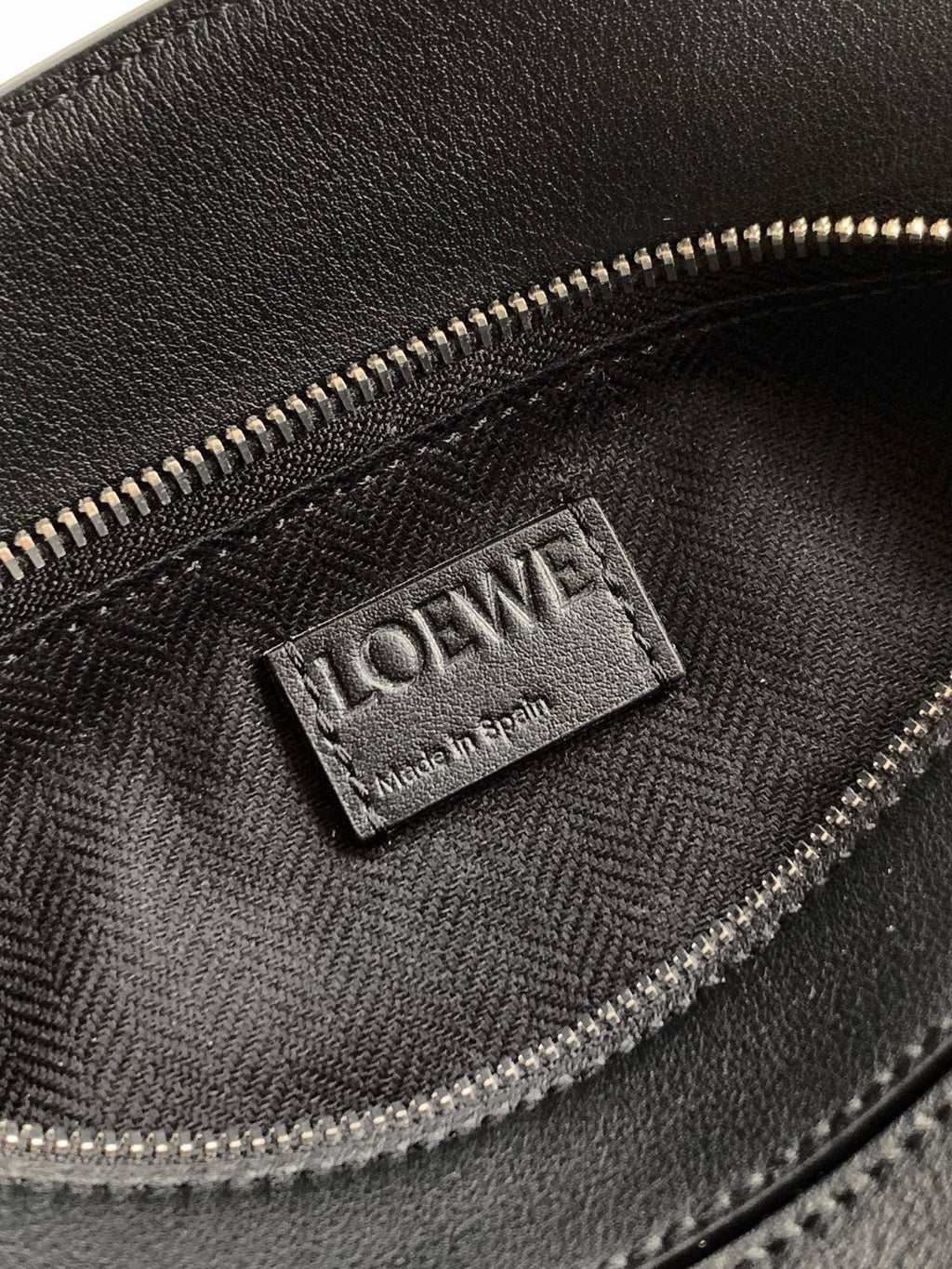 Loewe Panta Small Puzzle Bag 24cm Black Glossy Calfskin