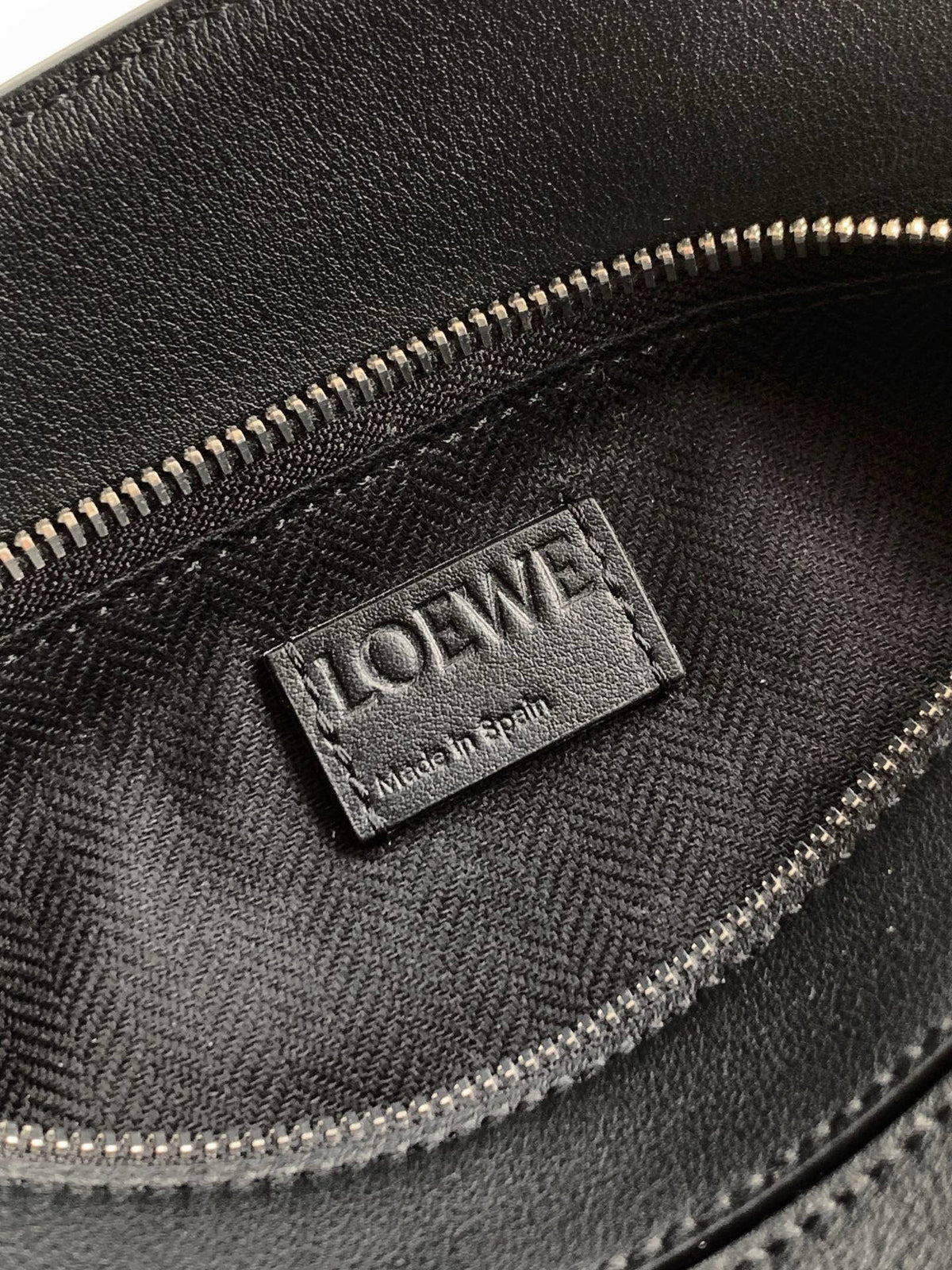 Loewe Panta Small Puzzle Bag 24cm Black Glossy Calfskin