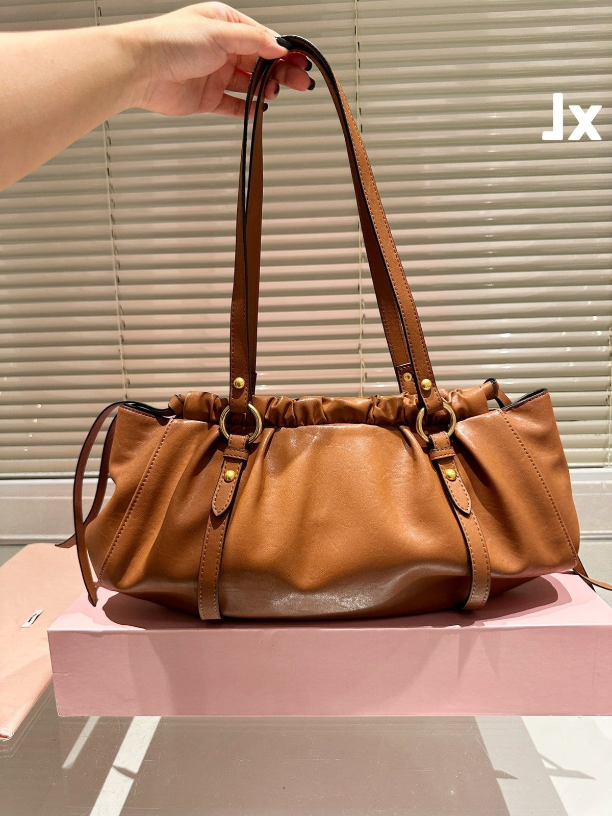 NAPPA 42 BAG IN OAK LEATHER